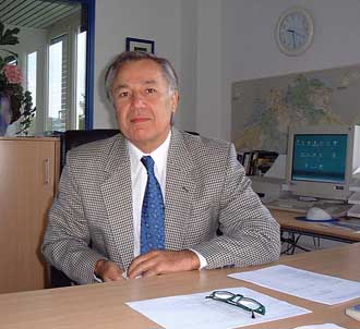 Reza Oskoui, Geschäftsführer