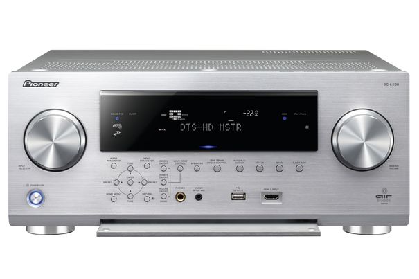 Typisches Beispiel für ein begehrenswertes Auslaufmodell: Der AV-Receiver SC-LX88 (von 2014) wartet mit hervorragendem Klang und integriertem High-Res-USB-Dac auf und kostet nur noch rund die Hälfte des Neupreises.