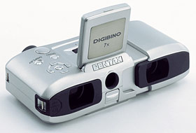 Das erste Fernglas mit integrierter Digitalkamera: Pentax DIGIBINO DB100 mit 280 mm Brennweite.