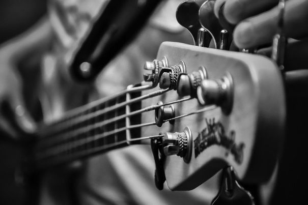 E-Bass, Quelle: pixabay/Simone_ph.
