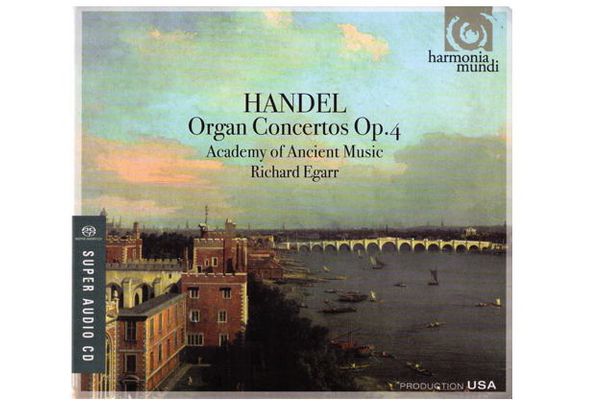 Surround Sound mit zwei Kanälen? Händels Orgelkonzerte werden von der Master Line Source mit verblüffendem Raumklang reproduziert.