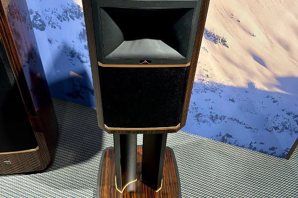 JBL, Summit-Serie, Ama.
