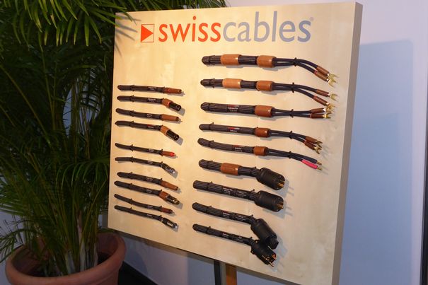 Auch reichlich «Swissness» war an der HIGH END zu sehen. So etwa die ganze Palette an Swissmade-Kabeln am Messestand von Swisscables.
