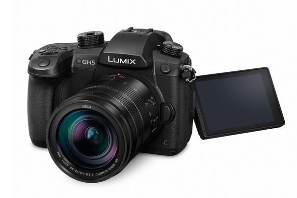 Doppelt entwackelt: Die Lumix GH5 bietet eine Dual-Bildstabilisierung, die Verwacklungen bei Foto- und Videoaufnahmen noch effektiver unterdrücken soll.