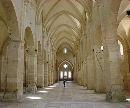 Kirchenraum der Abtei Noirlac