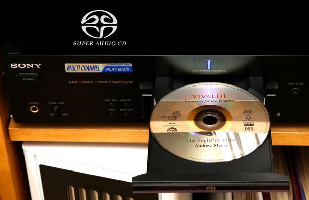 Am DSD-Anfang war die SACD: Abgespielt wird der SACD-Layer in Stereo. Der Vergleich zur Qobuz-Version in PCM 88,2 kHz / 24 Bit kann beginnen ... (Pssst! Nicht weitererzählen: In Multi Channel 5.1 klingt das Album absolut fantastisch.)