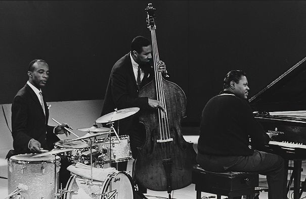 Ed Thigpen, Ray Brown und Oscar Peterson.