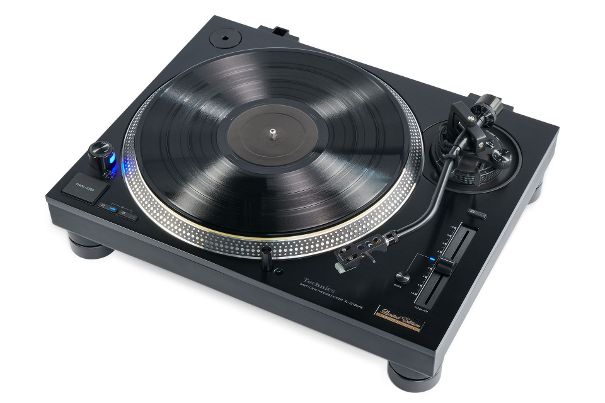 Technics SL-1210GAE.