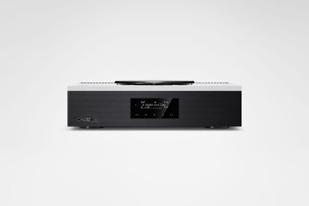 Technics SA-C600W mit weisser Topplatte.