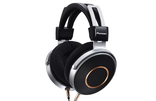 Innovativer, geschlossener Kopfhörer von Pioneer