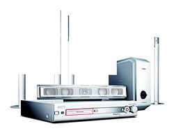 Das LX7500R bietet ein komplettes Heimkinosystem mit DVD-Recorder.