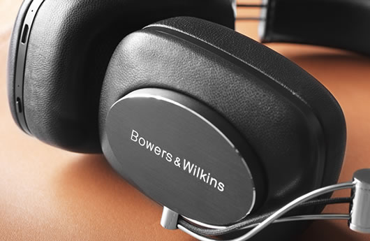 Bowers & Wilkins bringt zwei neue Kopfhörer
