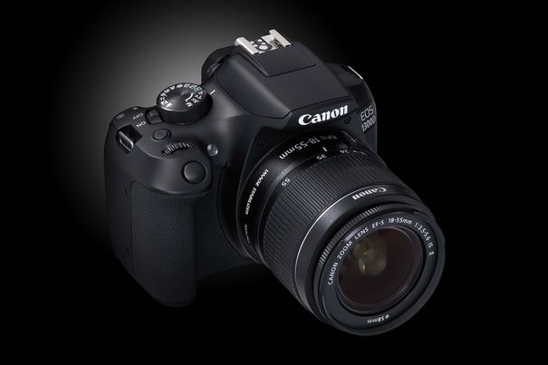 Die Canon EOS 1300D ist ein günstiger Einstieg ins Spiegelreflexsegment.