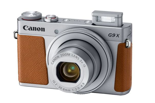 Mit der PowerShot G9 X Mark II frischt Canon die beliebte, kompakte G-Serie auf.