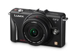 Die Lumix DMC-GF2 von Panasonic hat einen Live-MOS-Sensor im 4/3-Format mit 12 Megapixeln