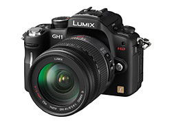 Die Lumix DMC-GH1 wird mit einem 10fach Zoom geliefert.