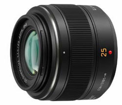 Kompakt und hohe Lichtstärke sind die Kennzeichen des 50 mm-Objektivs (KB) Leica DG Summilux 1,4/25 mm/Asph.von Panasonic