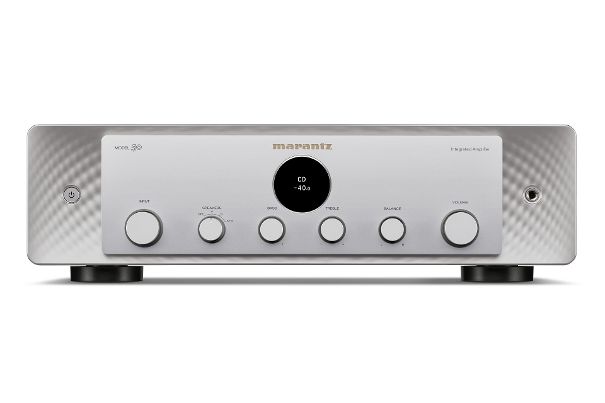 Das neue Marantz-Design mit abgesetzter Frontplatte verleiht dem MODEL 50 eine klassische Formensprache.