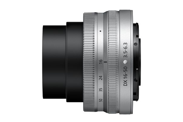 Nikkor Z DX 16–50 mm 1:3,5–6,3 VR Silver Edition: Ein leichtes und kompaktes Standardzoom für alltägliche Szenen.