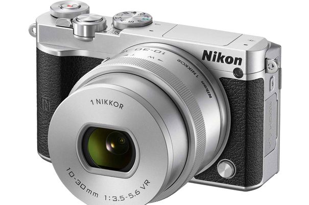 Nikon 1 J5