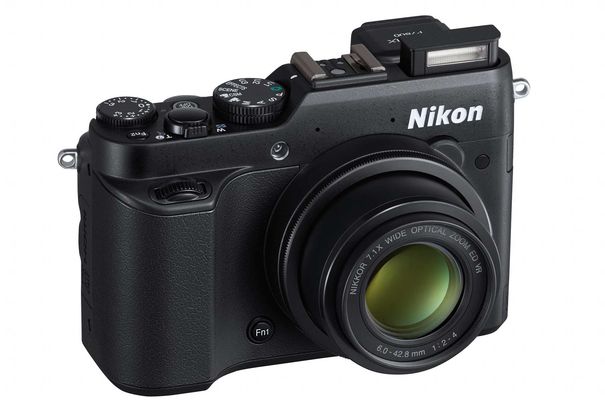 Nikon Coolpix P7800