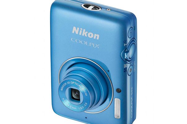 Nikon Coolpix S02