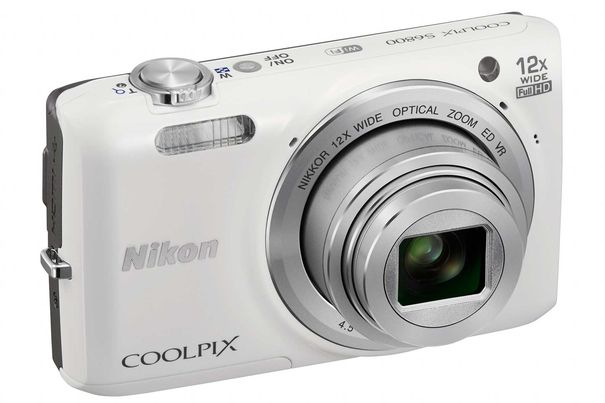 Nikon: 7 Coolpix-Modelle