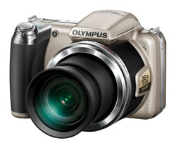 Fotos oder HD-Videos schiesst die SP-810UZ von Olympus mit Brennweiten von 24-864 mm (KB)