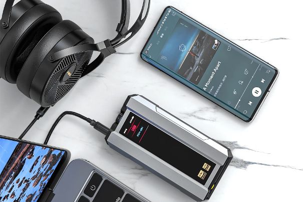 Der Q15 ist abwechselnd im Bluetooth-Modus oder im USB-DAC-Modus einsetzbar.