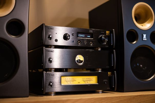 Teac stellt die Reference-505-Serie vor - HiFi im A4-Format