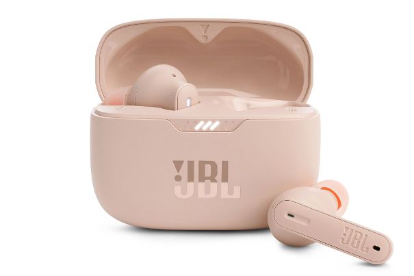 JBL Tune 230NC mit 4 Mikrofonen für gestochen klare Anrufe.