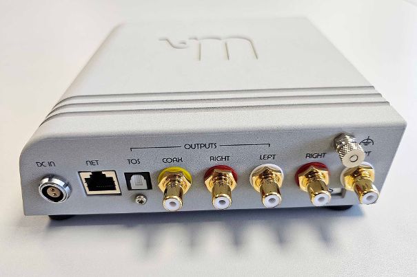 Madison Phono in Rückansicht.