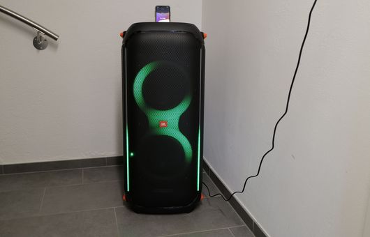 Test der Partybox JBL 710