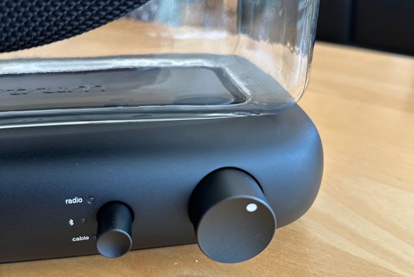 Mit zwei Knöpfen bedienbar – fertig.