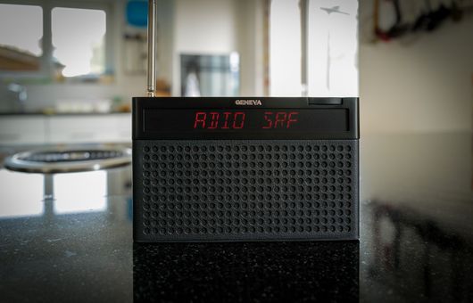 Test Geneva Touring/S+ DAB+Radio DABReiseradio