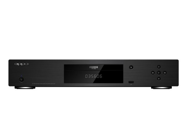 Der brandneue, im neuen Jahr erhältliche 4k-UHD-Universalspieler UDP-203 von Oppo dürfte zum idealen Spielpartner für den Classé Sigma avancieren. Via HDMI kann er die Stereo-Tonspur von SACDs verlustfrei an den 2200i ausgeben.