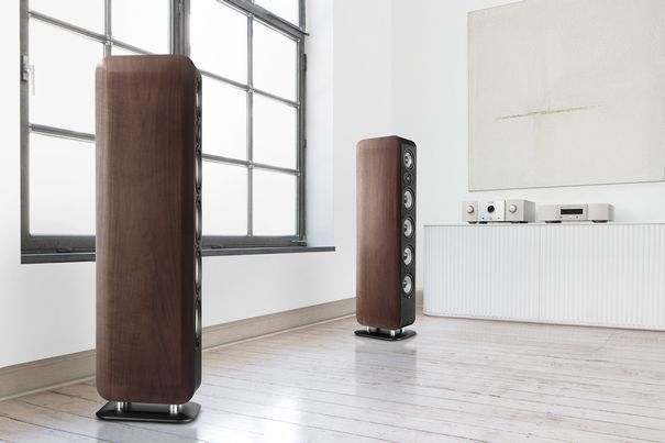 Ob in Glanzschwarz oder Holz, die Boston Acoustics M350 machen einen hervorragenden Eindruck - optisch aber auch akustisch. 