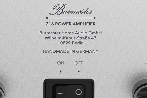 Handmade in Germany: Der 216 wird mit viel Liebe zum Detail in der Burmester-Manufaktur in Berlin gefertigt.