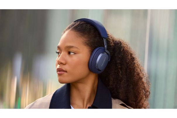Kopfhörer mit aktivem Noise-Cancelling sind voll im Trend. Der Px7 S3 offeriert «Ruhe im Sturm» und sieht dabei auch noch besonders edel und elegant aus.