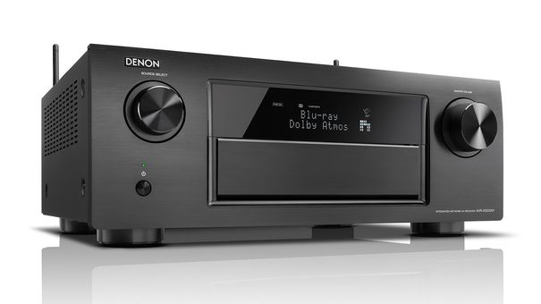 Massig: Der Denon AVR-X5200W ist zwar echt massiv, die Einrichtung über das OSD ist aber ein Kinderspiel