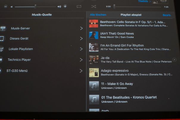 Gemischte Playliste: Die sichtbaren Tracks stammen von NAS, vom ST-G30 (SSD) und auch von meinem iPad (Adagio expressivo).