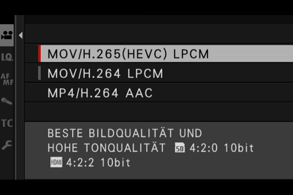 HEVC: Die beste Videoqualität mit interner Auszeichnung und externer HDMI-Ausgabe bietet die Fujifilm X-T4 mit dem Codec MOV/H.265 (HEVC) LPCM. Neu kann auch MP4/H.264 AAC gewählt werden.