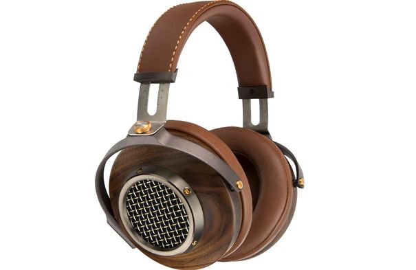 Hochwertige, langlebige Materialien und viel Handarbeit stecken im HP-3 Heritage Headphone.