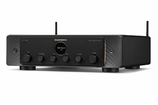 Idealer Spielpartner: Model 40n von Marantz bringt die hohe Klangkultur der neuen 703 S3 zum Erstrahlen.