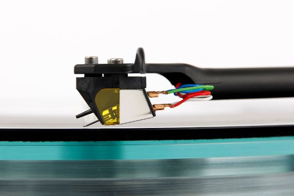 Das Rega Nd7 stellt seinen eigenen Massstab für Natürlichkeit und Authentizität der Schallplatten-Wiedergabe auf.