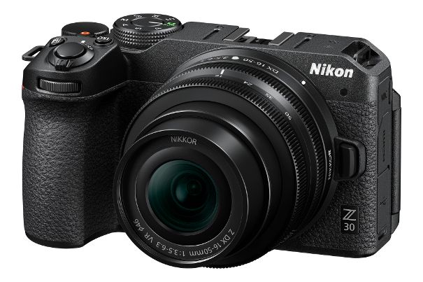 Nikon Z 30: Die kompakte, leistungsstarke und benutzerfreundliche APS-C-Systemkamera mit Z-Bajonett für den Einstieg ins Vlogging.