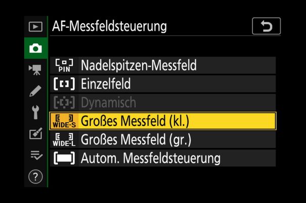 Auf die Spitze getrieben: Mit dem «Nadelspitzen-Messfeld» kann auf kleinste Sujets präzise automatisch scharfgestellt werden. Die AF-Gesichtserkennung ist in der «automatischen Messfeldsteuerung» für Motivverfolgung eingebunden.