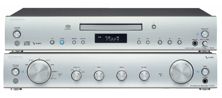 Gemeinsam stark - der Onkyo SACD-Player C-S5VL und der Vollverstärker A-5VL passen optisch und leistungsmässig perfekt zu einander. 