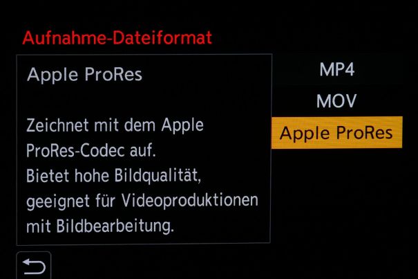 Bekannt und bewährt: Mit der Panasonic Lumix GH6 lässt sich der im Profi-Kreisen bekannte und beliebte Apple Pro Res Codec direkt intern aufzeichnen.