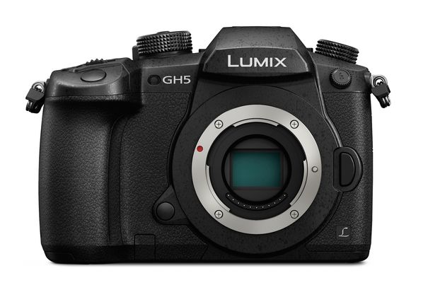 Aufgebohrt: Der neue Live-MOS-Sensor der GH5 bietet mit 20,3 Megapixeln eine 25 Prozent höhere Auflösung als die GH4 und verzichtet zudem auf den Tiefpassfilter vor dem Sensor.